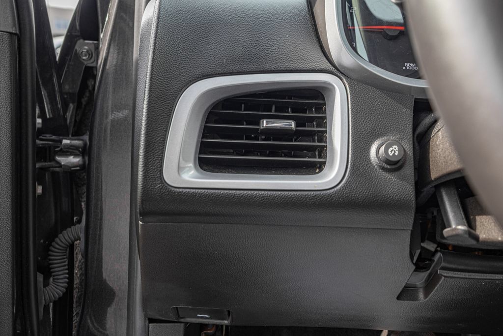 Used 2015 Chevrolet Equinox LTZ FWD image 27