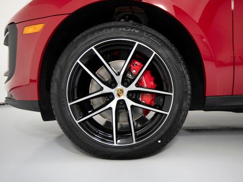 New 2026 Porsche Macan S image 15