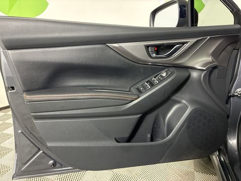 Used 2023 Subaru Crosstrek 2.5i Limited w/ Moonroof Package image 12