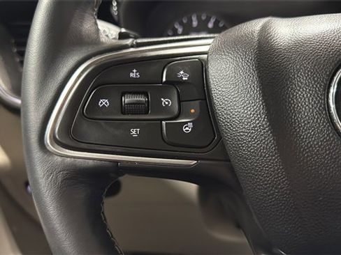 Used 2023 Buick Envision Preferred image 17