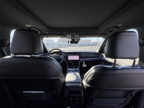 New 2026 Jeep Grand Cherokee Limited w/ Limited Altitude Package image 24