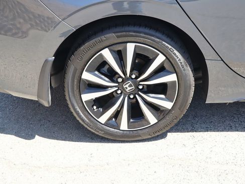 Used 2023 Honda Civic EX-L image 11