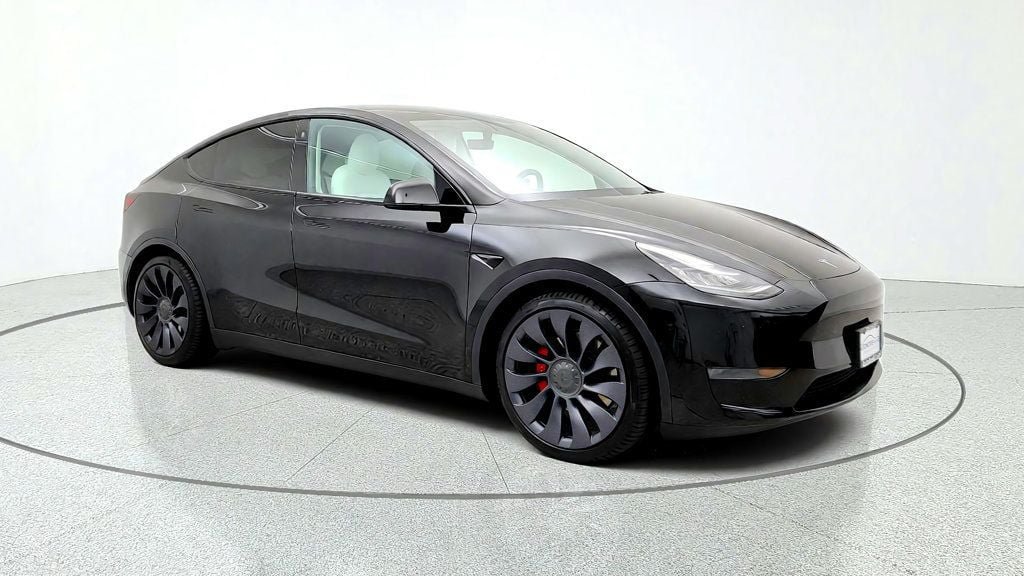 Used 2021 Tesla Model Y Performance AWD/4WD image 3