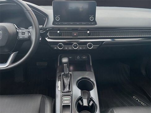 Used 2024 Honda Civic EX-L image 11