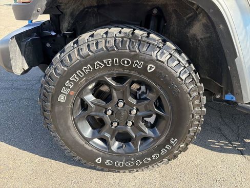 Used 2023 Jeep Wrangler Unlimited w/ Cold Weather Group image 31