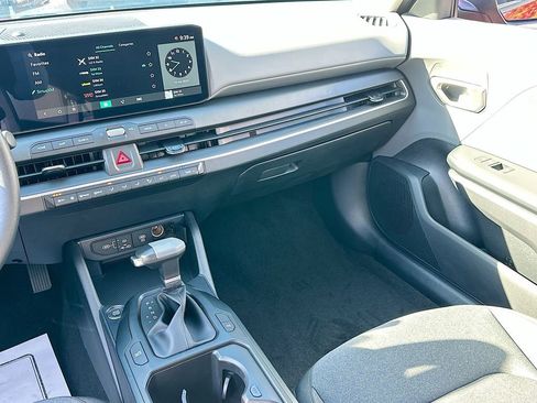 New 2025 Kia K4 LXS image 21