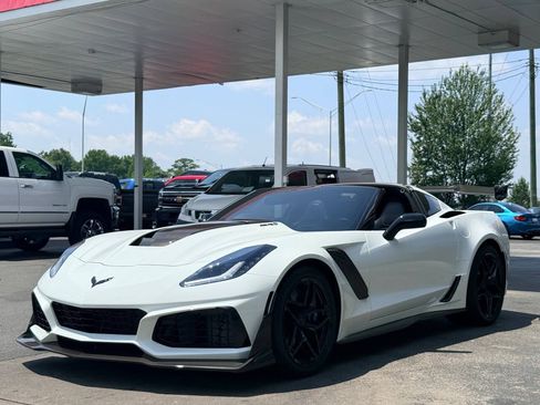 Used 2019 Chevrolet Corvette ZR1 w/ ZTK Track Performance Package RWD image 6