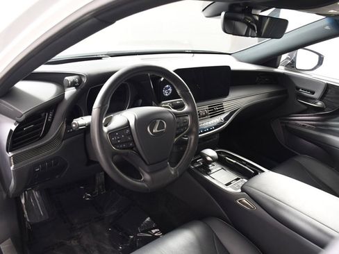 Used 2022 Lexus LS 500 AWD image 12