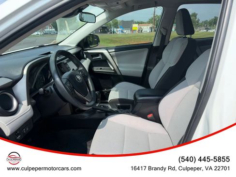 Used 2018 Toyota RAV4 XLE FWD image 7
