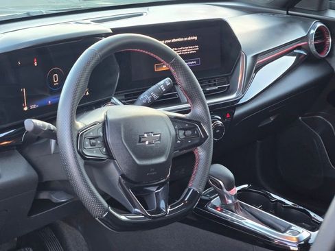 Used 2024 Chevrolet Trax RS image 20
