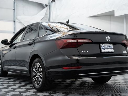 Used 2021 Volkswagen Jetta SE w/ SE Cold Weather Package FWD image 7