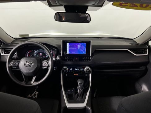 Certified 2025 Toyota RAV4 XLE FWD image 23