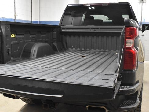 Used 2023 Chevrolet Silverado 1500 Custom Trail Boss w/ LPO, Dark Essentials Package AWD/4WD image 22