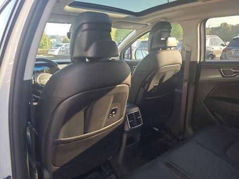 Used 2025 Kia Sportage SX Prestige AWD/4WD image 9