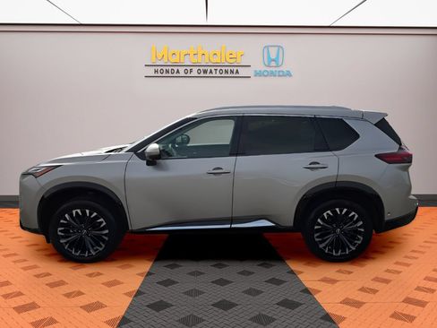 Used 2026 Nissan Rogue Platinum w/ Platinum Premium Package AWD/4WD image 2