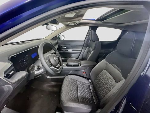 New 2026 Nissan Kicks SV w/ SV Premium Package AWD/4WD image 17