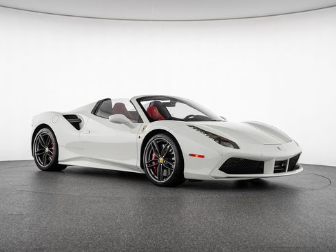 Used 2018 Ferrari 488 Spider RWD image 8