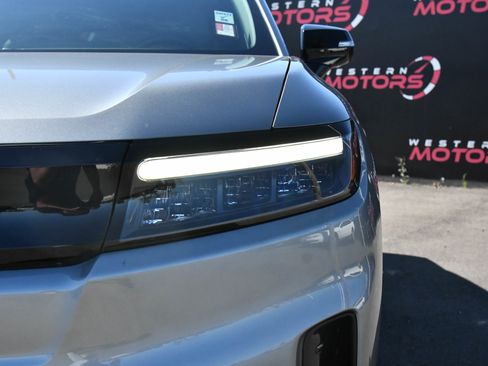 Used 2024 Honda Prologue Touring image 11