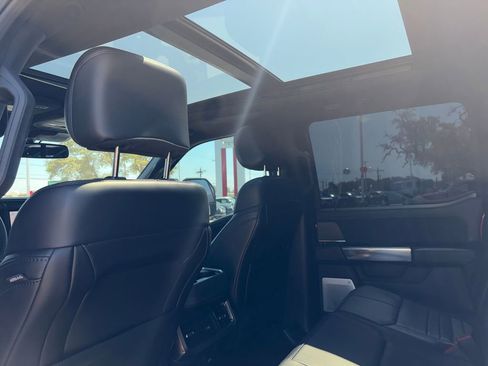 Used 2025 Ford F250 Platinum w/ FX4 Off-Road Package image 26