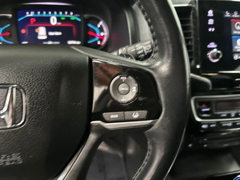 Used 2022 Honda Pilot Touring image 13
