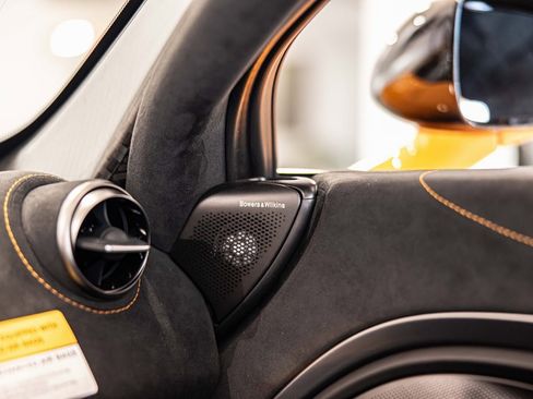 Used 2026 McLaren 750S Spider image 25