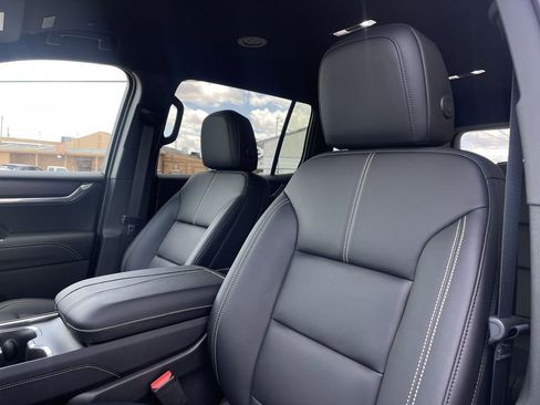 New 2026 GMC Acadia Elevation w/ Black Edition AWD/4WD image 10
