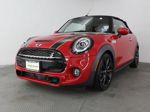 Used 2021 MINI Cooper S FWD image 3