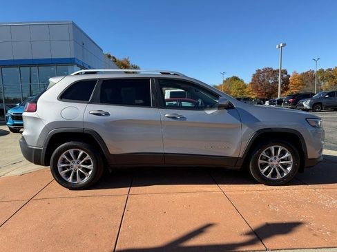 Used 2021 Jeep Cherokee Latitude image 7