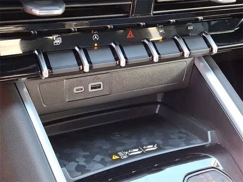 New 2025 Chevrolet Colorado Z71 w/ Technology Package image 17