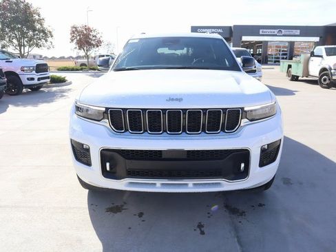 New 2025 Jeep Grand Cherokee L Overland w/ Luxury Tech Group IV image 10