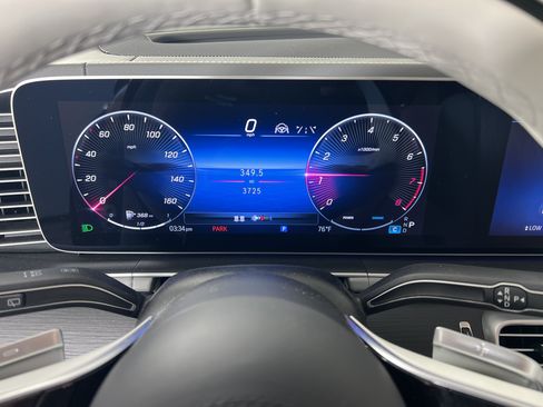 Used 2024 Mercedes-Benz Maybach GLS 600 4MATIC image 28