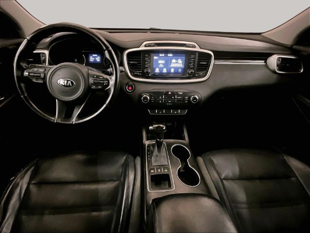 Used 2017 Kia Sorento AWD w/ LX Convenience Package image 15