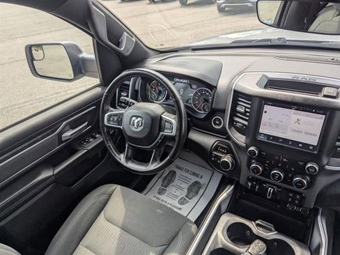 Used 2022 RAM 1500 Big Horn AWD/4WD image 32