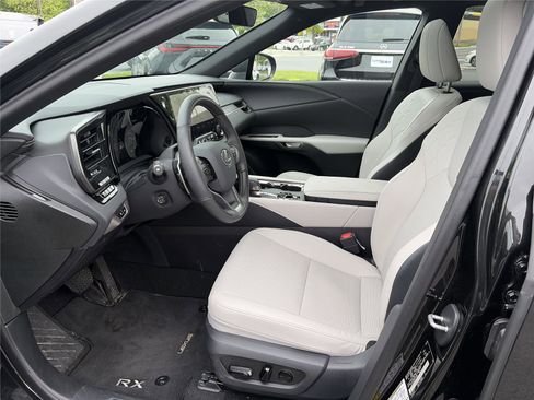 Used 2025 Lexus RX 350 Premium w/ Convenience Package AWD/4WD image 11