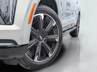 New 2025 Cadillac Escalade IQ Sport 2 AWD/4WD video 2