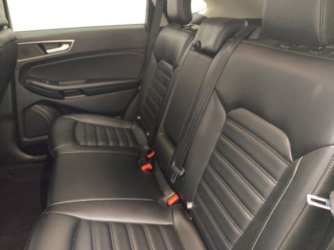 Used 2023 Ford Edge SEL image 18