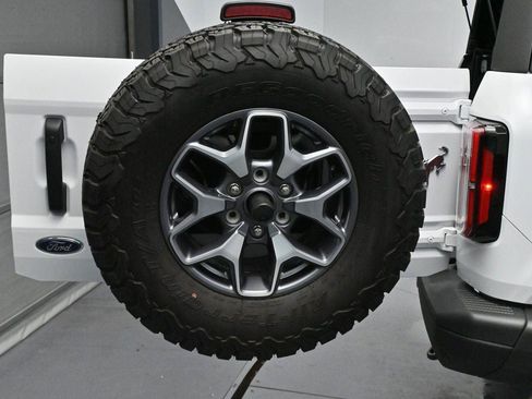 Used 2025 Ford Bronco Badlands AWD/4WD image 34
