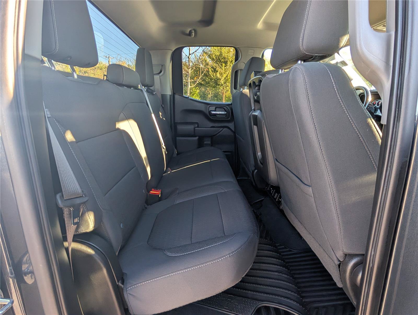 Used 2022 Chevrolet Silverado 1500 LT w/ Bed Protection Package AWD/4WD image 13