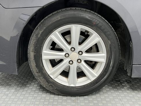 Used 2011 Subaru Legacy 2.5i Premium AWD/4WD image 10
