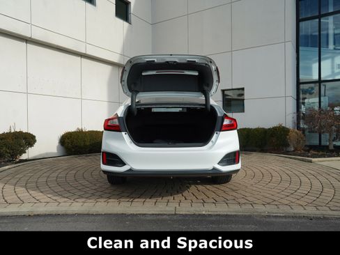 Used 2018 Honda Clarity Touring image 15