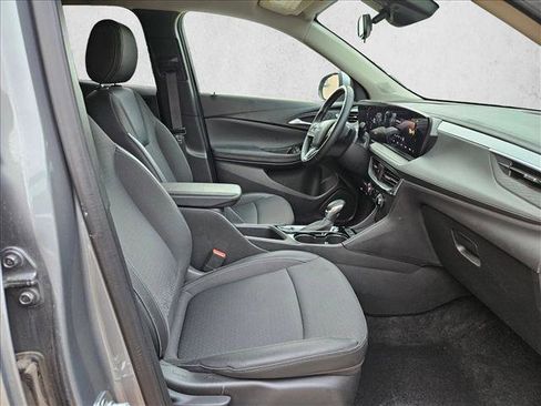Used 2025 Buick Encore GX Preferred FWD image 18