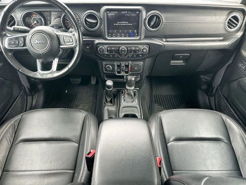 Used 2020 Jeep Wrangler Unlimited Sahara w/ Uconnect 4C Nav & Sound Group image 10