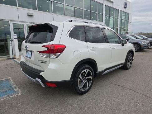 Used 2023 Subaru Forester Touring image 8