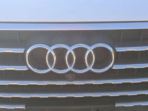 Used 2018 Audi Q7 3.0T Premium Plus w/ Premium Plus Package image 32