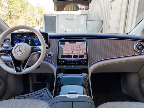 Used 2022 Mercedes-Benz EQS 450+ Sedan image 17