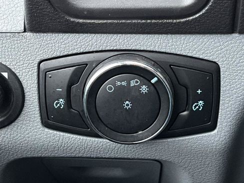 Used 2016 Ford Transit 150 XLT RWD image 24