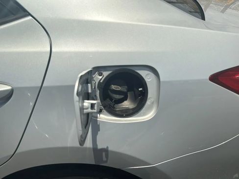 Used 2019 Toyota Corolla LE FWD image 52