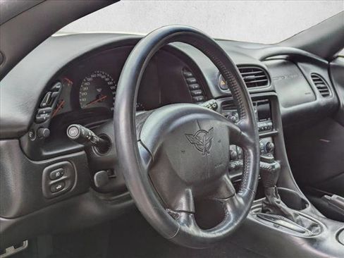 Used 2002 Chevrolet Corvette Convertible w/ Preferred Equipment Group2 image 4