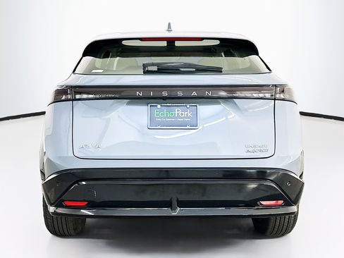 Used 2024 Nissan Ariya AWD image 7