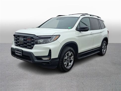 Used 2022 Honda Passport TrailSport image 1
